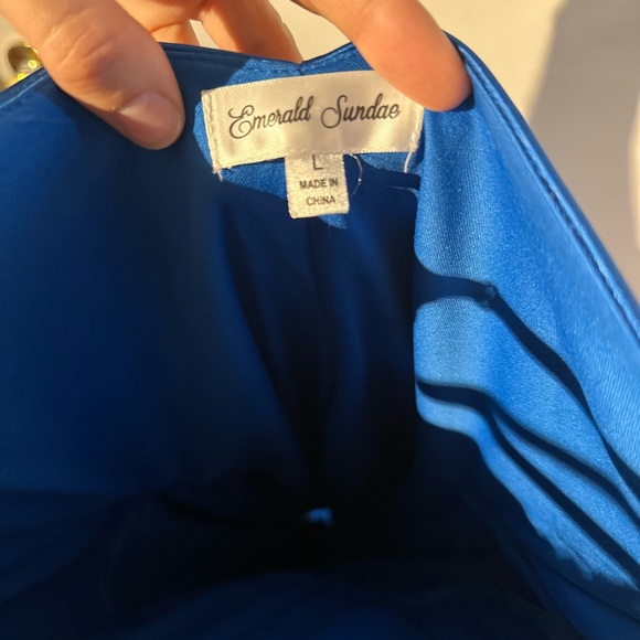 Gorgeous dress - Picture 5 of 5